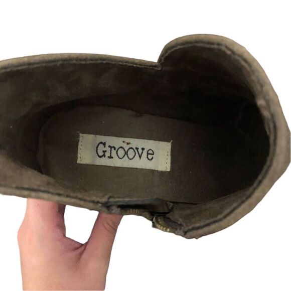 Groove Brown Ankle Boots - Picture 5 of 9